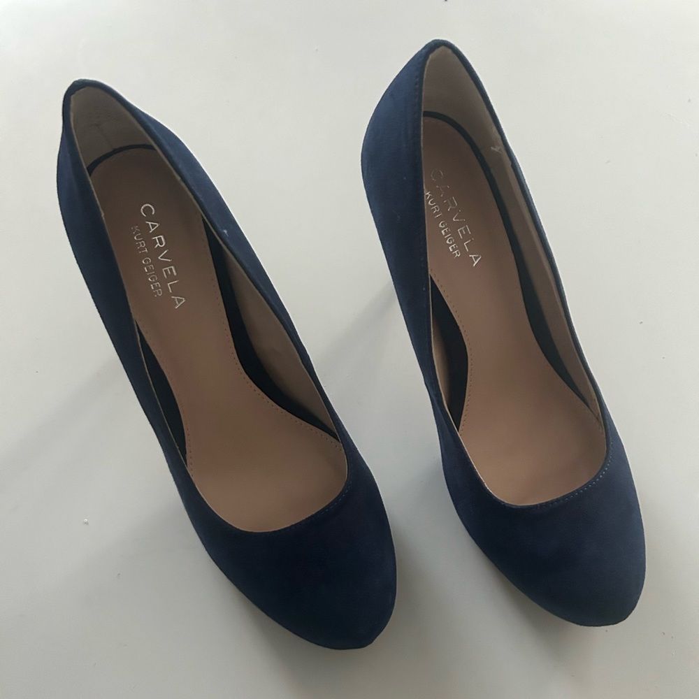 Brand new Navy Carvela by Kurt Geiger sz 8